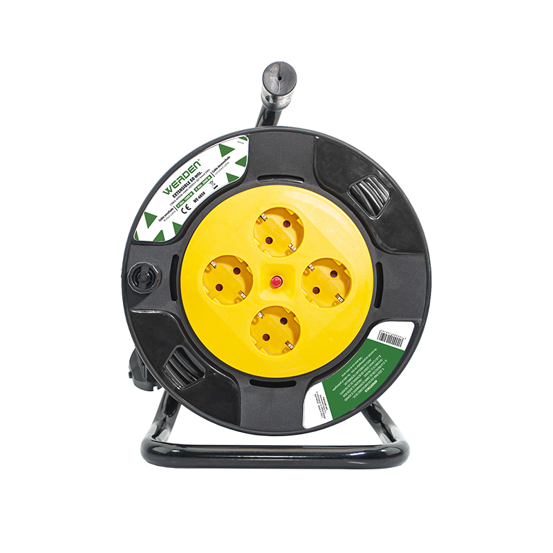 EXTENSIBLE TTL 4 TOMAS 3X1,5 MM C/TERMOSTATO 50 MTS.